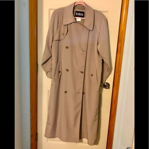 Nice classic coat by Totes in size 12 - Picture 1 of 2